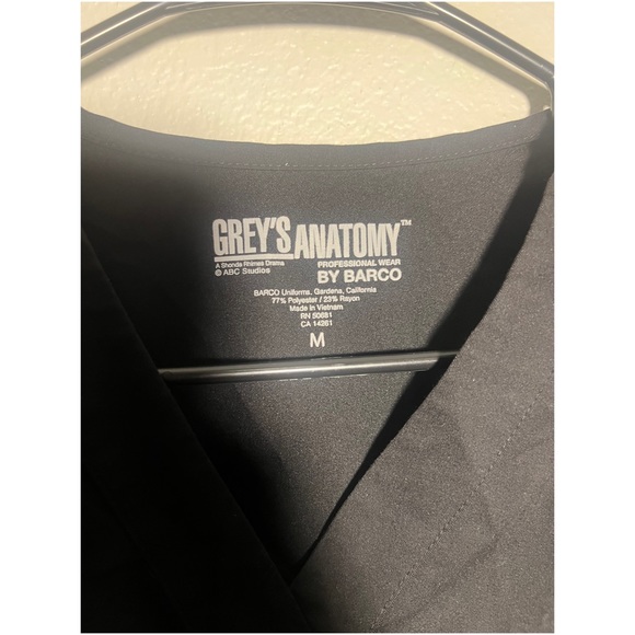 Grey’s anatomy scrub set - Picture 3 of 7
